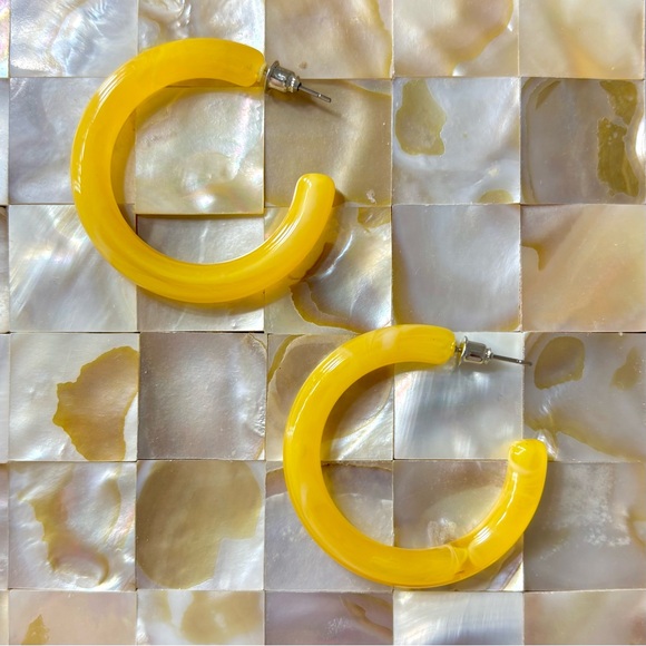 Tangerine Marbled Acrylic Hoops - Picture 2 of 3
